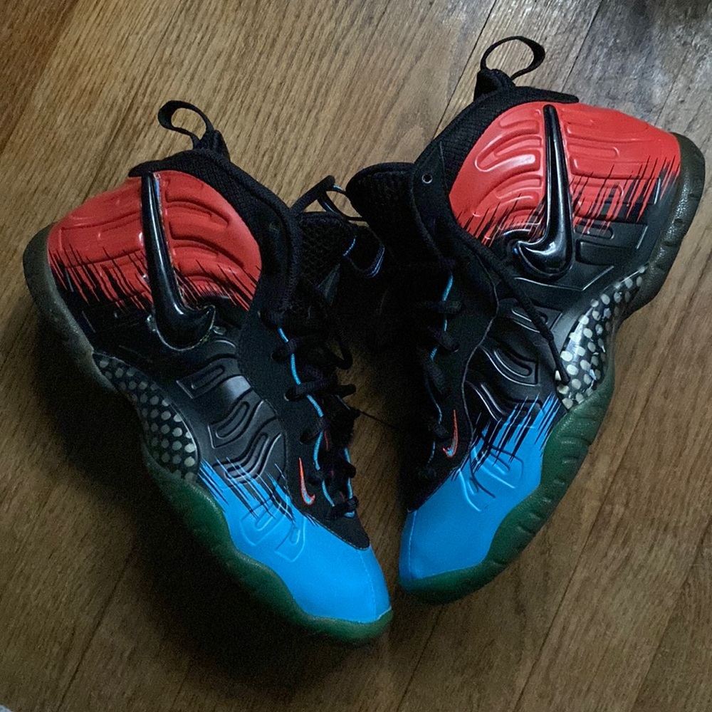 Nike Foamposite Spider-Man Size 7 MAKE A OFFER
